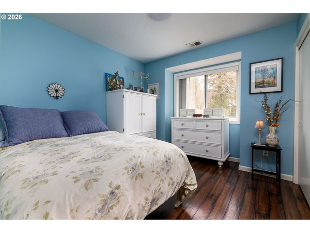 12542 Se MT SCOTT Blvd, Happy Valley, OR 97086