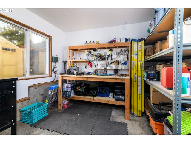 12542 Se MT SCOTT Blvd, Happy Valley, OR 97086