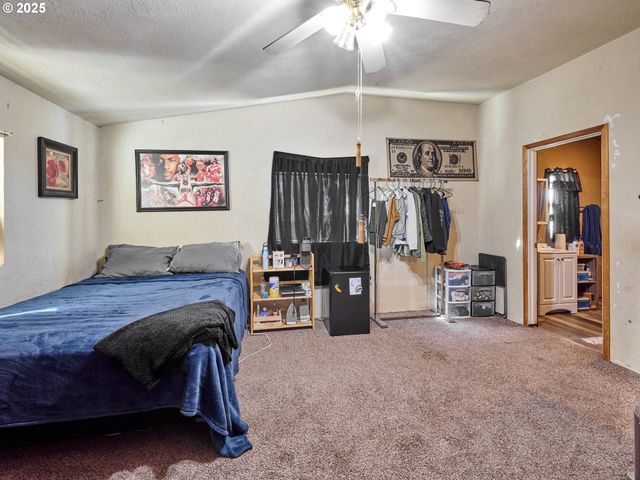 1632 BROWN St, Woodburn, OR 97071