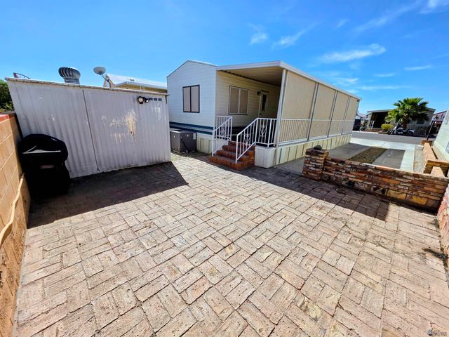 11433 S Maria Rosa Dr, Yuma, AZ 85367