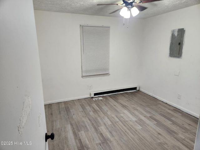 616 N Pine Street, Roseboro, NC 28382