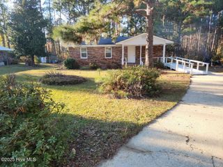 616 N Pine Street, Roseboro, NC 28382