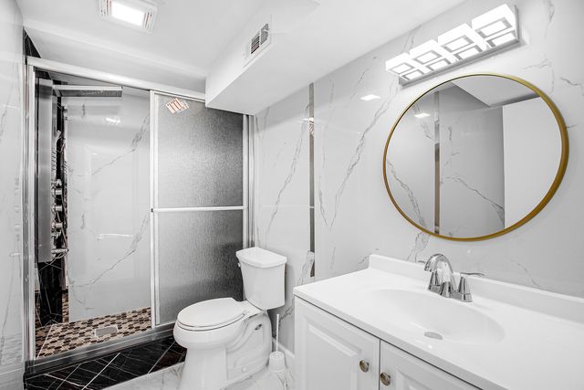 16779 92nd Avenue, Orland Hills, IL 60487