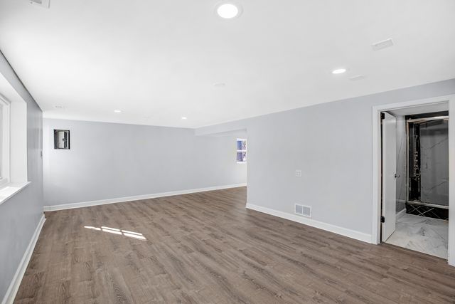 16779 92nd Avenue, Orland Hills, IL 60487