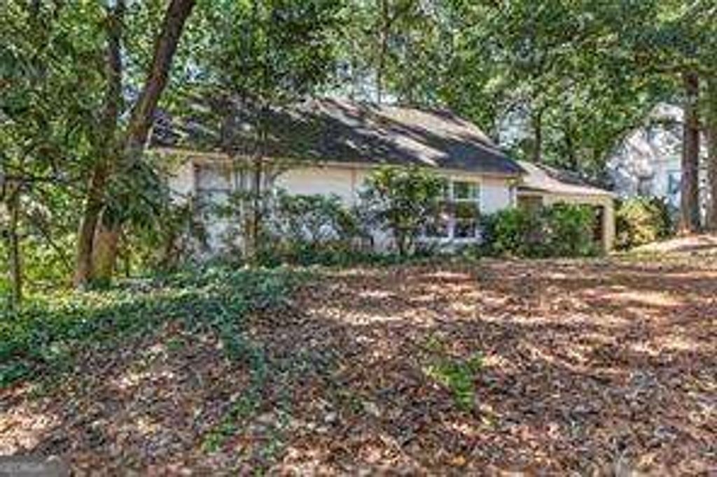 2552 Ridgewood Terrace NW, Atlanta, GA 30318 — photo 2