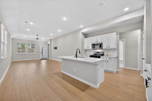 222 Goosewood Drive, Princeton, TX 75071