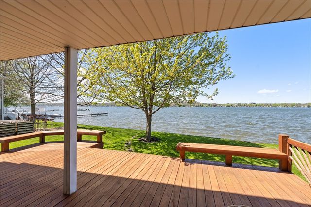 3660 Shoreline Dr, Livonia, NY 14487
