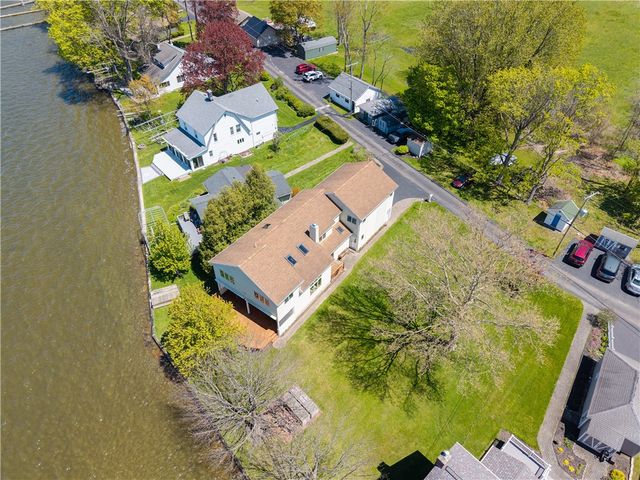 3660 Shoreline Dr, Livonia, NY 14487