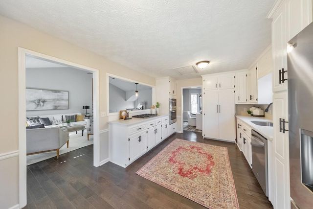 604 Stoney Creek Road, Woodstock, GA 30188