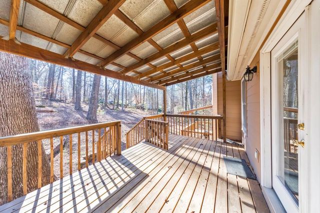 604 Stoney Creek Road, Woodstock, GA 30188