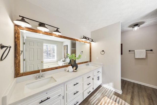 604 Stoney Creek Road, Woodstock, GA 30188