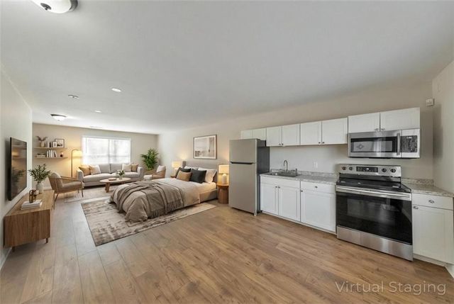 604 Stoney Creek Road, Woodstock, GA 30188