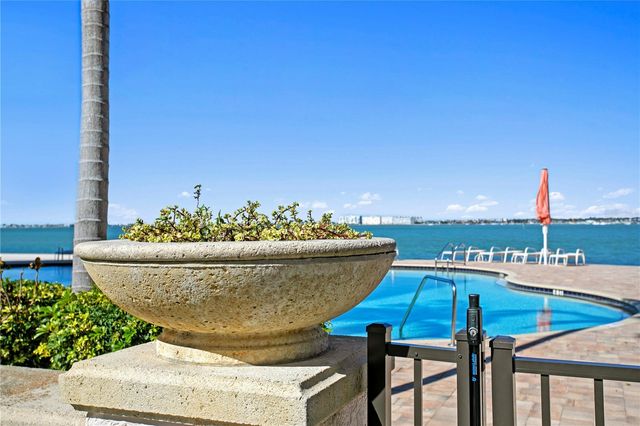 4971 BACOPA LANE S 703, St Petersburg, FL 33715