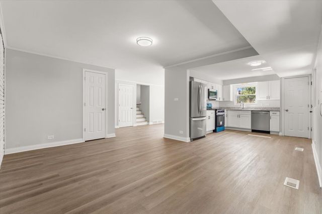 1704 N Drury Lane, Arlington Heights, IL 60005