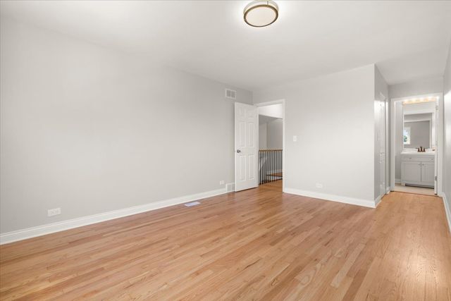 1704 N Drury Lane, Arlington Heights, IL 60005