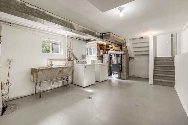 1704 N Drury Lane, Arlington Heights, IL 60005