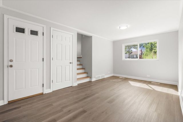 1704 N Drury Lane, Arlington Heights, IL 60005