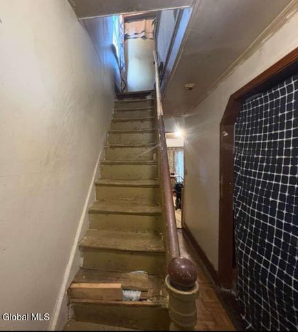 29 Emmett Street, Albany, NY 12204