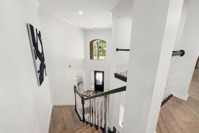 26 Cinnamon Teal Place, The Woodlands, TX 77382