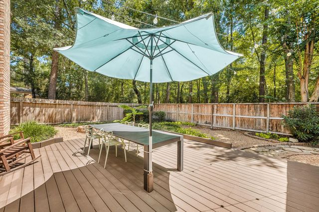 26 Cinnamon Teal Place, The Woodlands, TX 77382