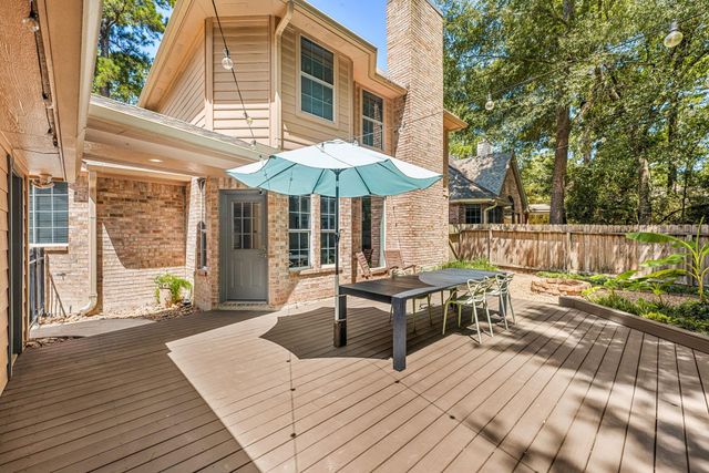 26 Cinnamon Teal Place, The Woodlands, TX 77382