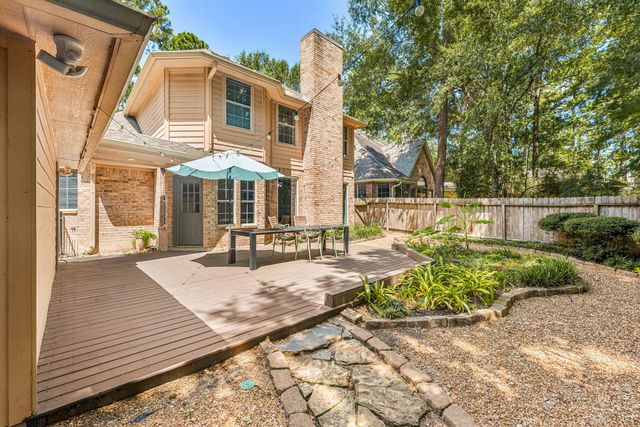 26 Cinnamon Teal Place, The Woodlands, TX 77382