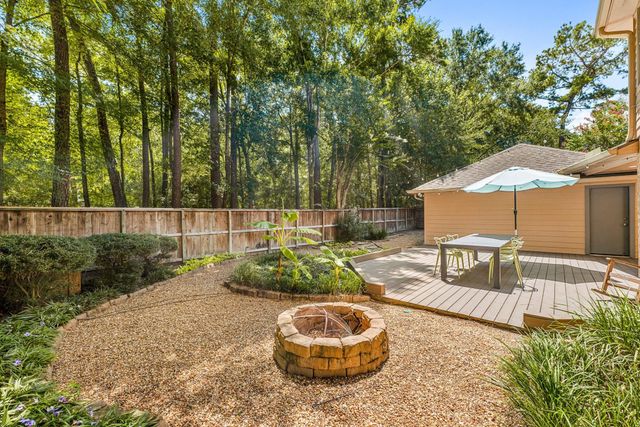 26 Cinnamon Teal Place, The Woodlands, TX 77382