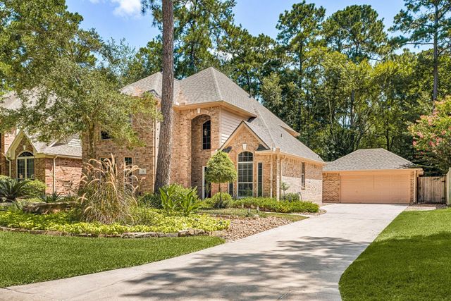 26 Cinnamon Teal Place, The Woodlands, TX 77382