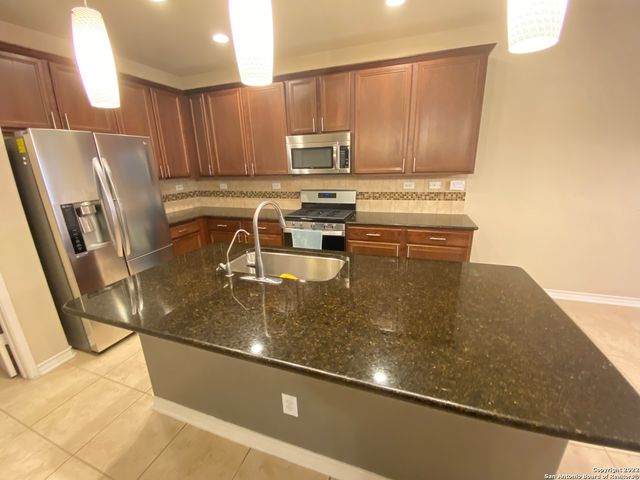 18302 CAMINO DEL MAR, San Antonio, TX 78257