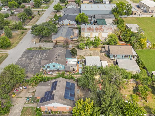 2084 Harland Drive, Houston, TX 77055