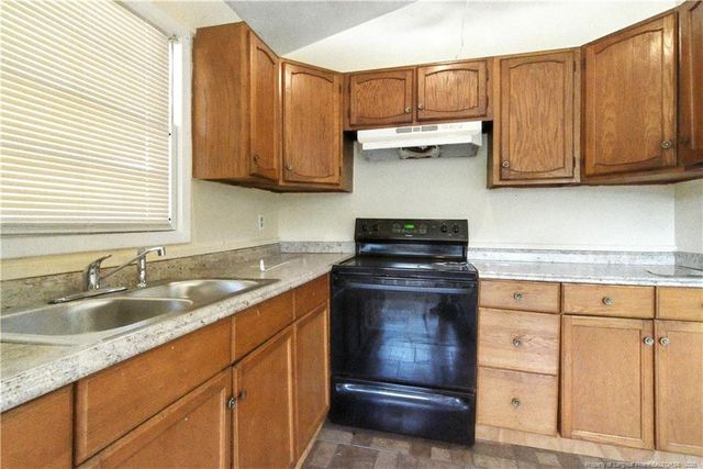 434 Lynhurst Drive, Fayetteville, NC 28314