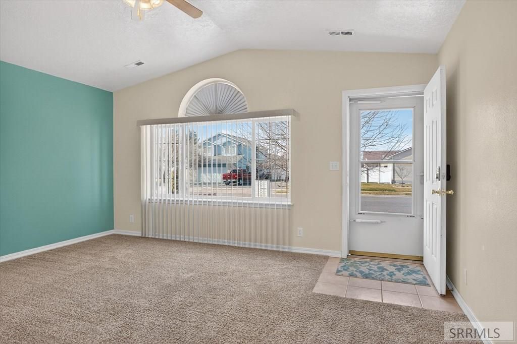 Image 4 of property listing at 4274 Henderson Lane, Pocatello, ID 83202