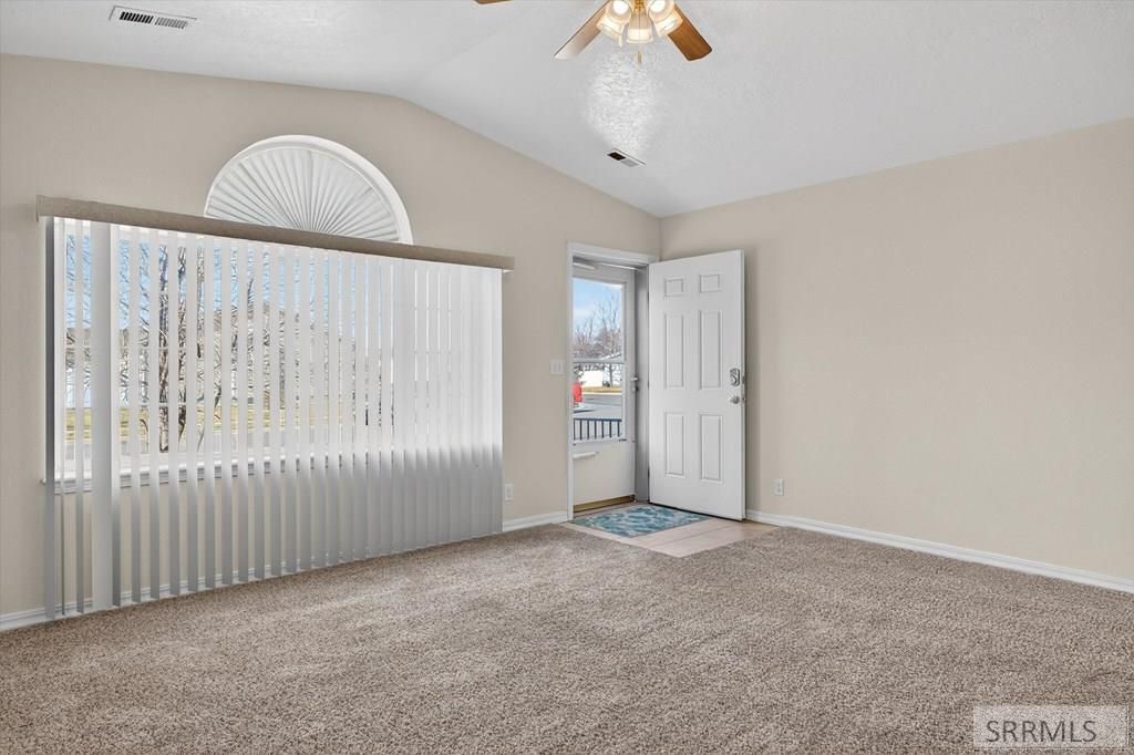 Image 5 of property listing at 4274 Henderson Lane, Pocatello, ID 83202