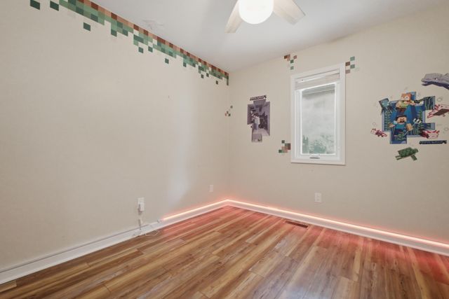 10852 N 100 E, Wheatfield, IN 46392