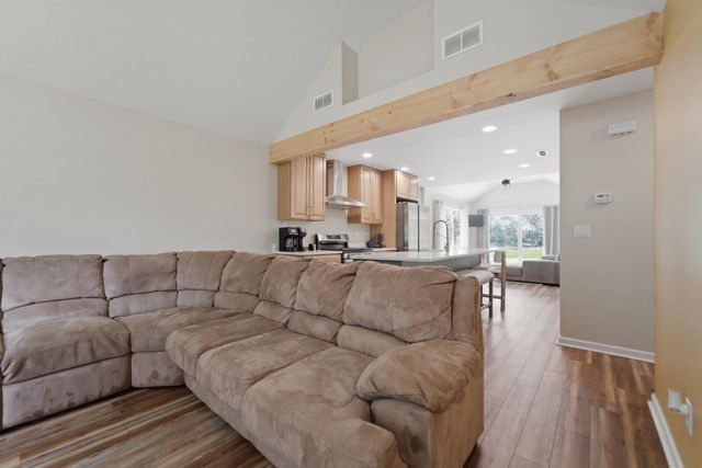10852 N 100 E, Wheatfield, IN 46392