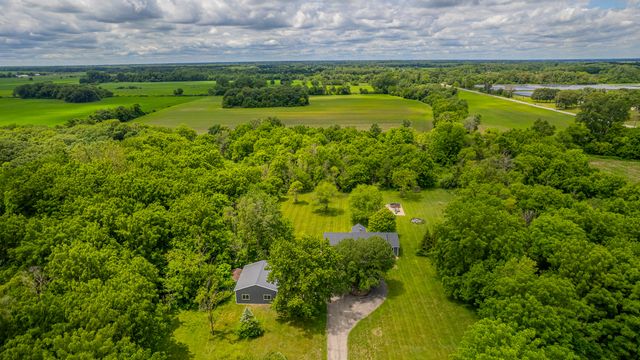 10852 N 100 E, Wheatfield, IN 46392