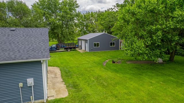 10852 N 100 E, Wheatfield, IN 46392