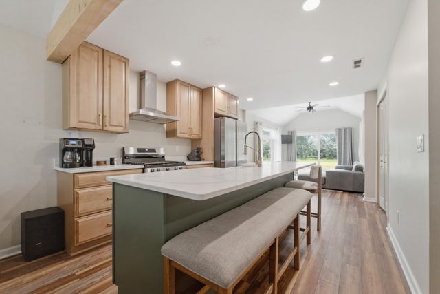 10852 N 100 E, Wheatfield, IN 46392