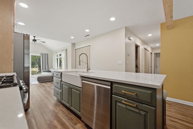 10852 N 100 E, Wheatfield, IN 46392