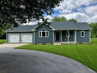10852 N 100 E, Wheatfield, IN 46392