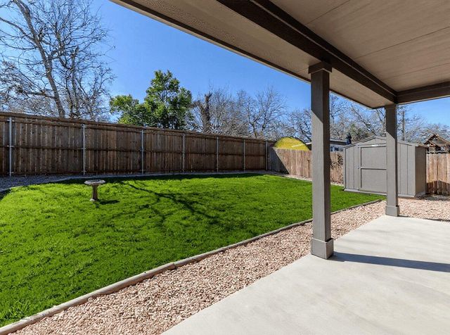 205 Tangled Brush DR, Manchaca, TX 78652