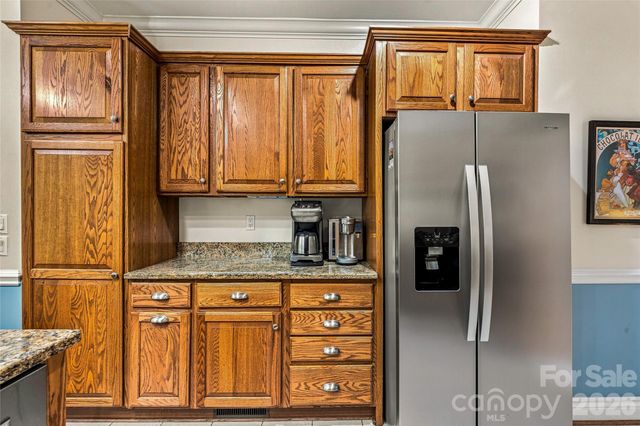 11 Tiverton Lane, Asheville, NC 28803