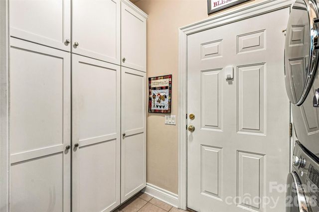 11 Tiverton Lane, Asheville, NC 28803