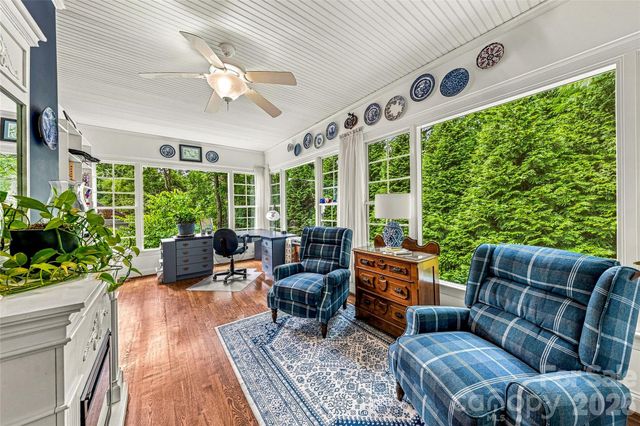 11 Tiverton Lane, Asheville, NC 28803