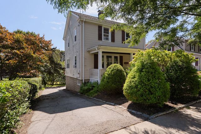 152 Mount Vernon St, Arlington, MA 02476