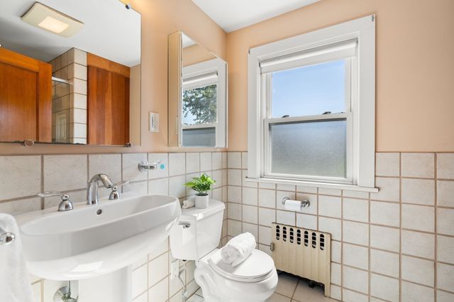 152 Mount Vernon St, Arlington, MA 02476