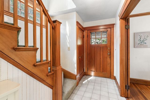 152 Mount Vernon St, Arlington, MA 02476