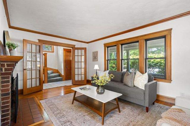 152 Mount Vernon St, Arlington, MA 02476