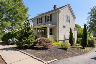 152 Mount Vernon St, Arlington, MA 02476