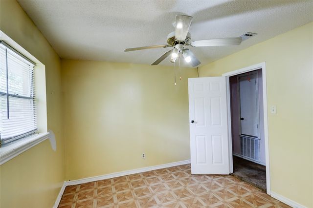 2402 Wilkes Street, Bryan, TX 77803